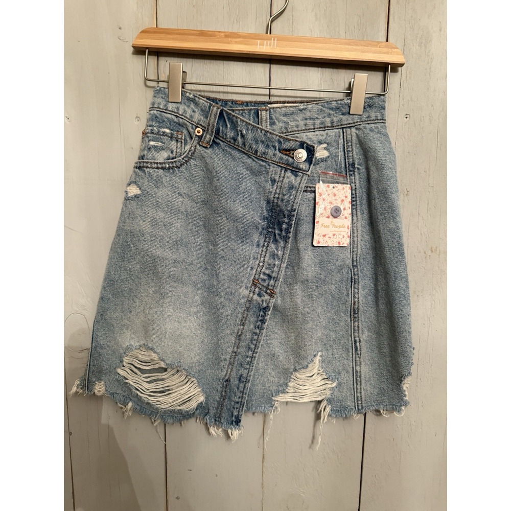 Free People Surfs Up Ripped Denim Asymmetrical Skirt Blue Sz- 24‎ Festival NWT